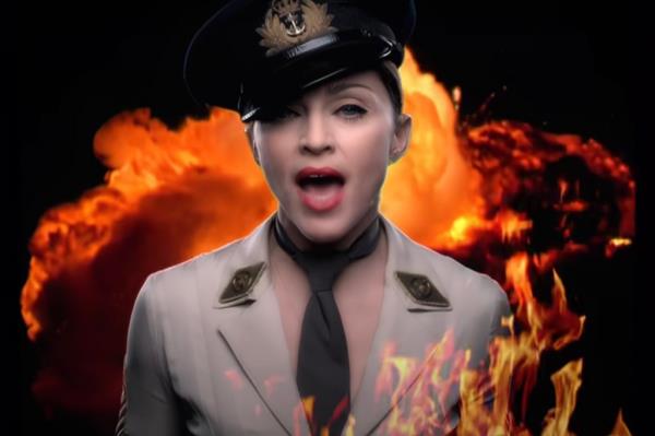 Mado<em></em>nna finally releases controversial, bloody 'American Life' music video