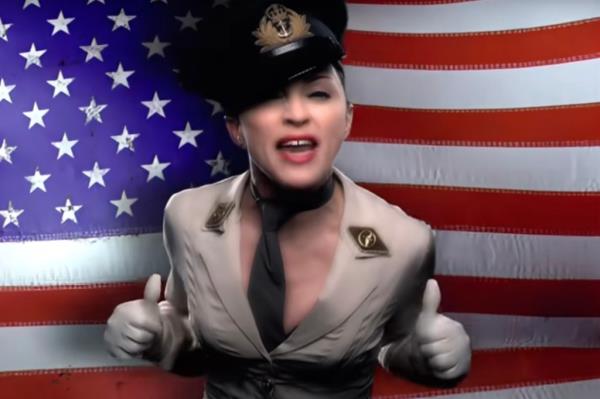 Mado<em></em>nna finally releases controversial, bloody 'American Life' music video