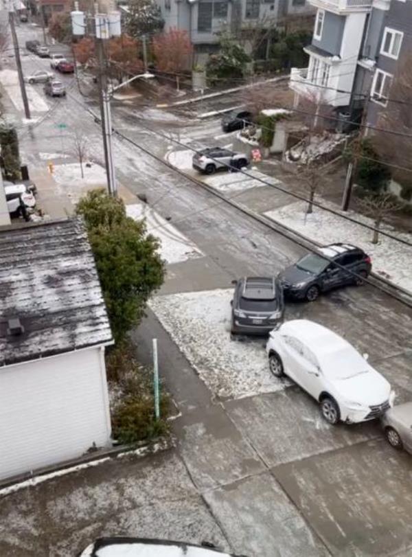 Seattle ice car collision